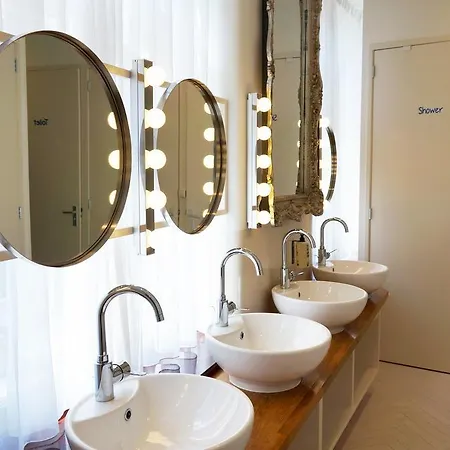 De Bedstee Boutique Capsules (adults Only) Hotell