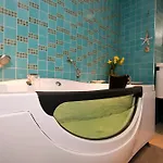 מלון De Bedstee Boutique Capsules (adults Only)