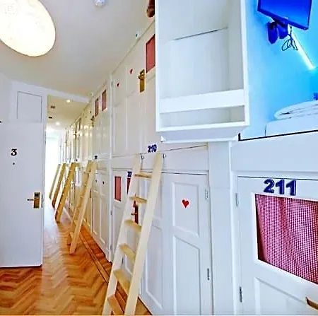 De Bedstee Boutique Capsules (adults Only) Hotel 3*