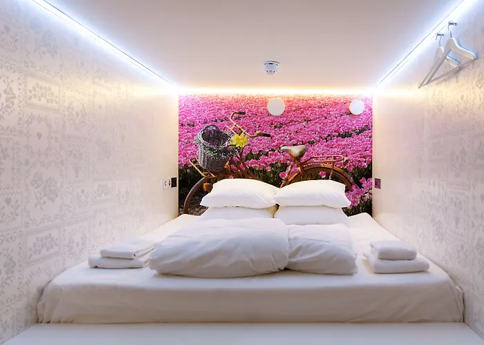 De Bedstee Boutique Capsules (adults Only) Szálloda Amszterdam