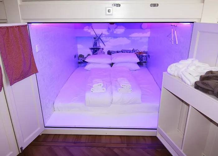 De Bedstee Boutique Capsules (adults Only) 3* Amszterdam