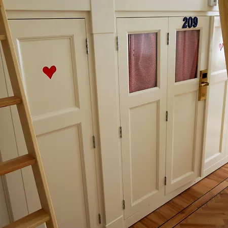 كبسولات دي بدستي البوتيكية